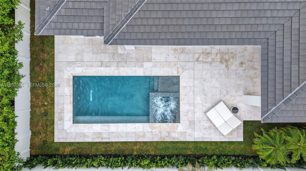 Exterior details and patio area of a home in , Fort Lauderdale (Image 28).