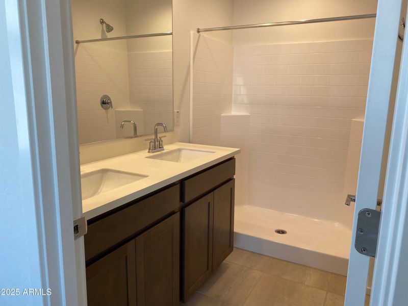 WP35 - Lot 2 Primary Bath