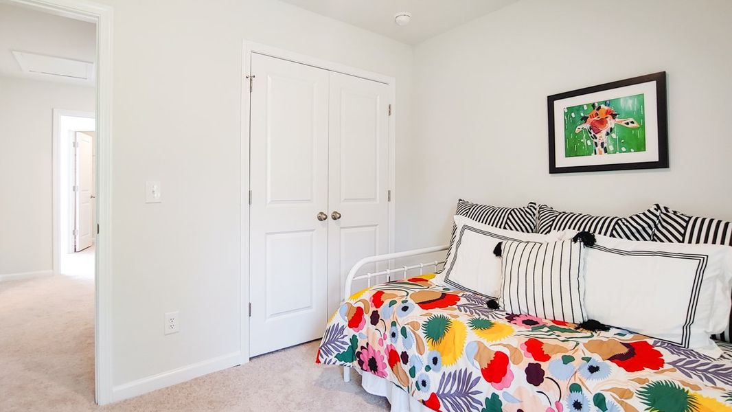 Representative furnished interior of a home built from the HOPKINS by D.R. Horton in Garbon Fields, Summerville (Image 27). Representative furnished interior of a home built from the HOPKINS by D.R. Horton in Garbon Fields, Summerville (Image 27).