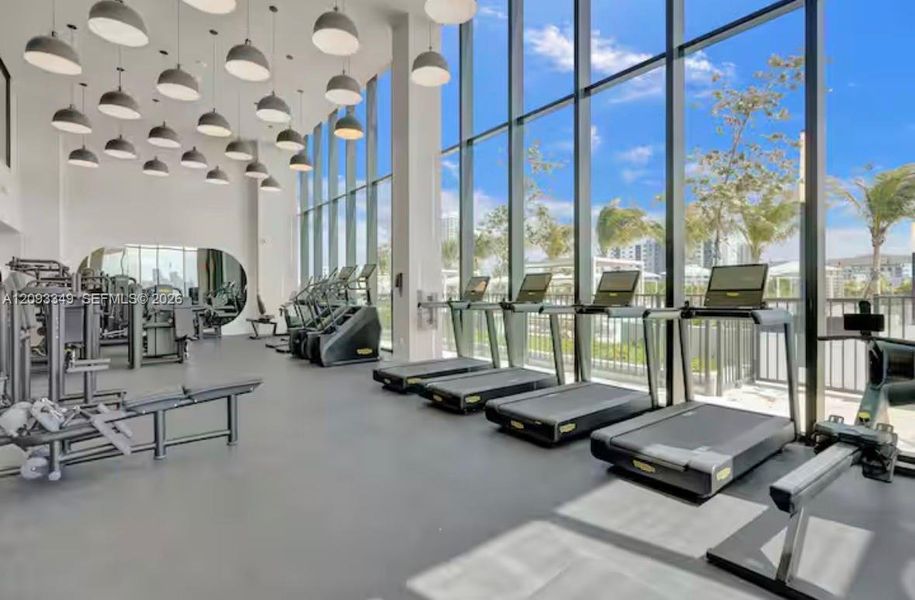 Community amenities in , Miami Beach (Image 42).