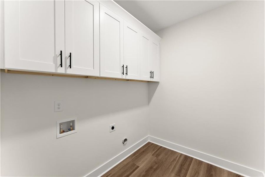 Spacious, unfurnished interior of a new home in , Gainesville (Image 30).