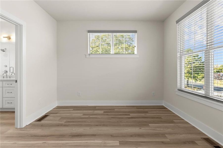 Spacious, unfurnished interior of a new home in , Atlanta (Image 18). Spacious, unfurnished interior of a new home in , Atlanta (Image 18).