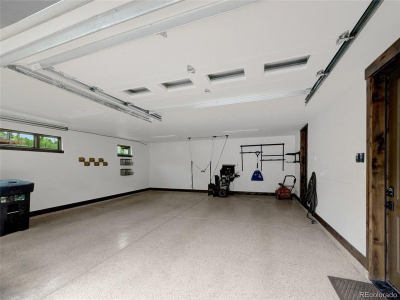 Image 47 of a home in .