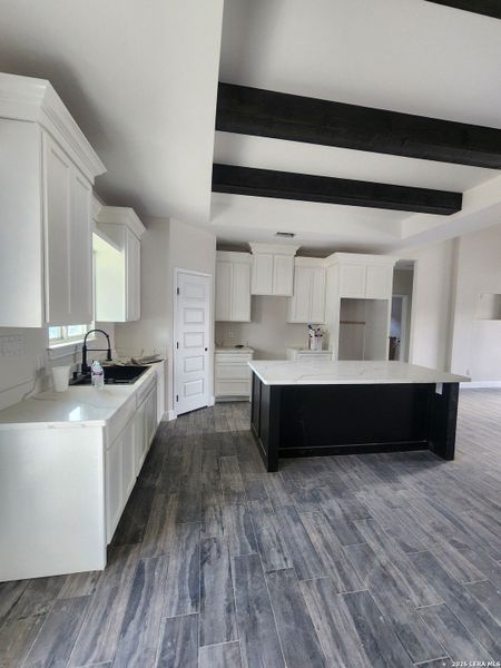 Furnished interior view inside a new home in , Eagle Pass (Image 4).
