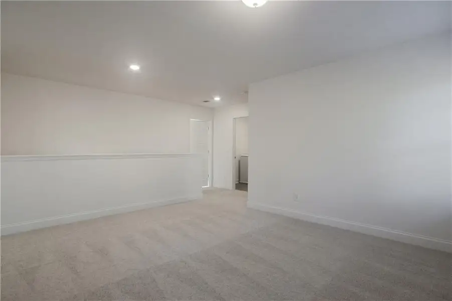 Spacious, unfurnished interior of a new home in Highland Park, Stonecrest (Image 16).