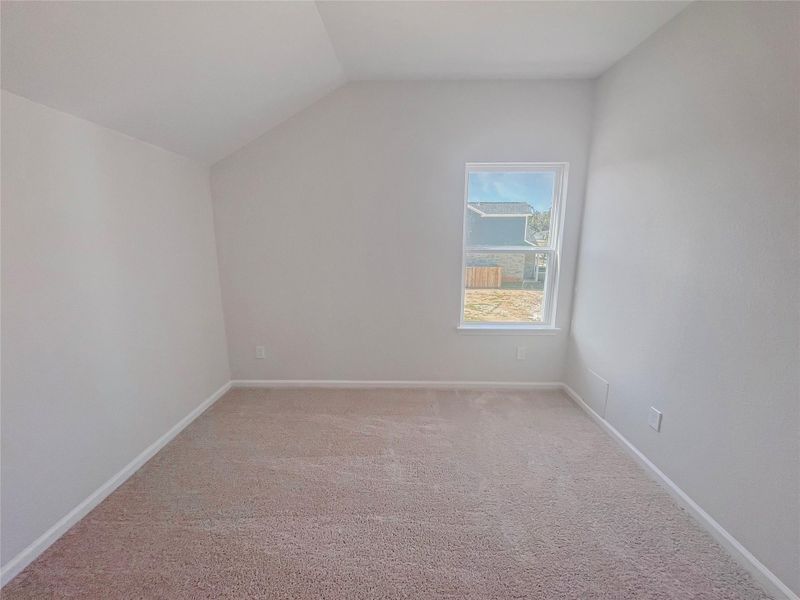 The Robin II- Bedroom 3