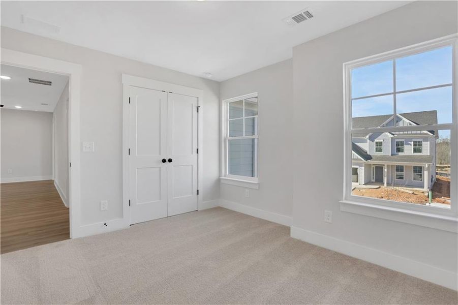 Spacious, unfurnished interior of a new home in Twin Lakes, Hoschton (Image 46).