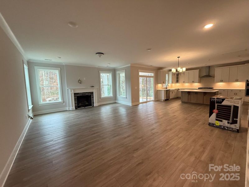 Spacious, unfurnished interior of a new home in Robinson Oaks, Gastonia (Image 14).