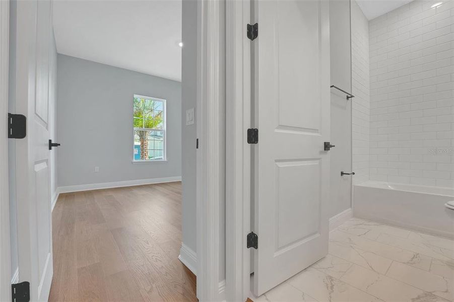 Spacious, unfurnished interior of a new home in Palms at Windermere, Windermere (Image 50).