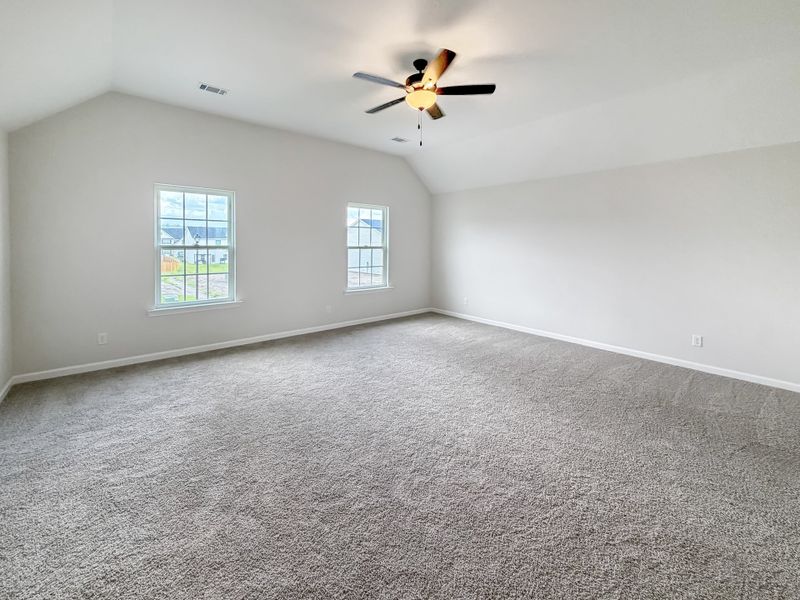 Spacious, unfurnished interior of a new home in Tranquil South, Hinesville (Image 15).