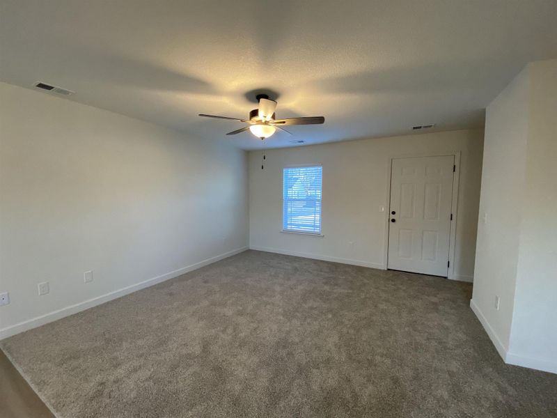 Spacious, unfurnished interior of a new home in Gentry Place, Spartanburg (Image 14).