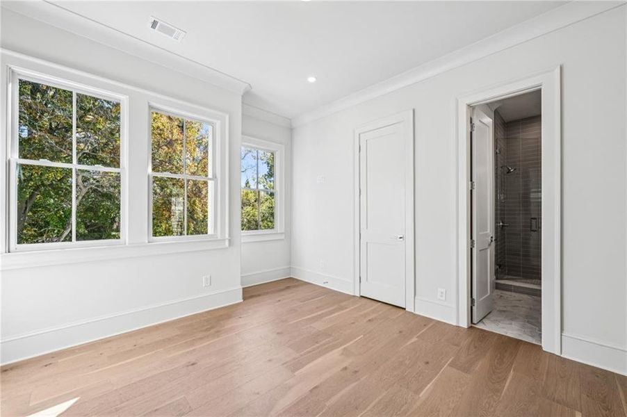Spacious, unfurnished interior of a new home in , Atlanta (Image 59). Spacious, unfurnished interior of a new home in , Atlanta (Image 59).