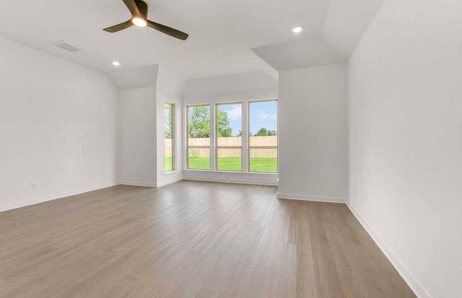 Spacious, unfurnished interior of a new home in Kuempel Estates, Pflugerville (Image 20). Spacious, unfurnished interior of a new home in Kuempel Estates, Pflugerville (Image 20).