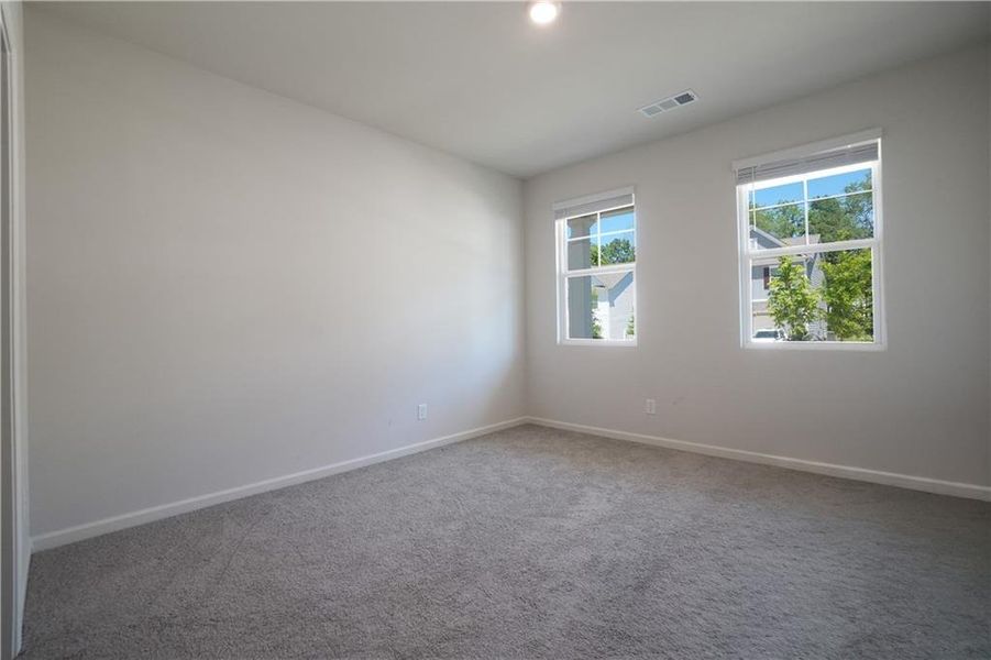 Spacious, unfurnished interior of a new home in , Braselton (Image 16).