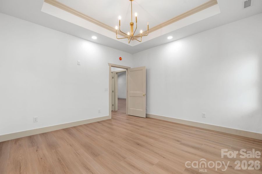 Spacious, unfurnished interior of a new home in , Taylorsville (Image 34). Spacious, unfurnished interior of a new home in , Taylorsville (Image 34).