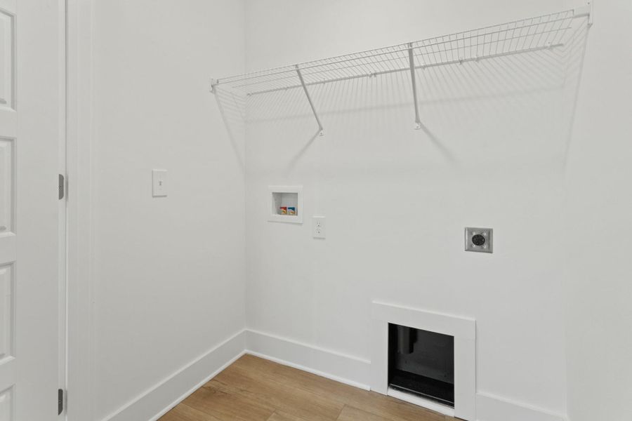 Image 28 of a home in Greenrich Mill.