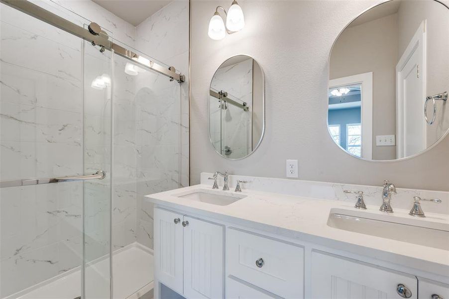 Furnished interior view inside a new home in , Lake Dallas (Image 14).