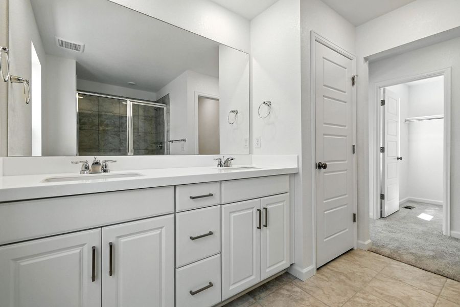 Furnished interior view inside a new home in Farmlore, Brighton (Image 16).