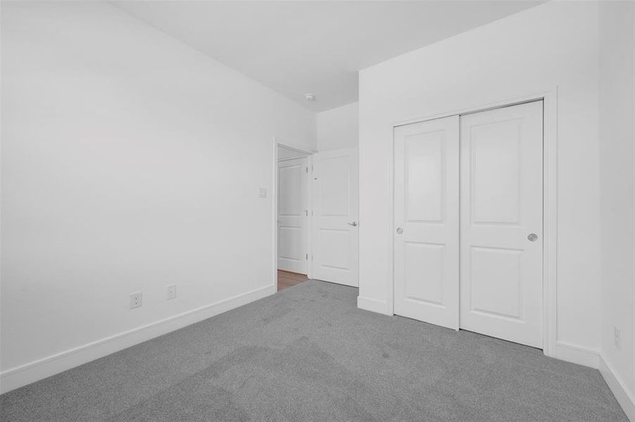 Spacious, unfurnished interior of a new home in Timberbrook, Justin (Image 25).