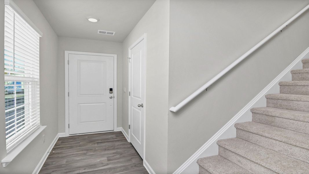 Spacious, unfurnished interior of a new home in Hunter's Branch, Hopkins (Image 26).