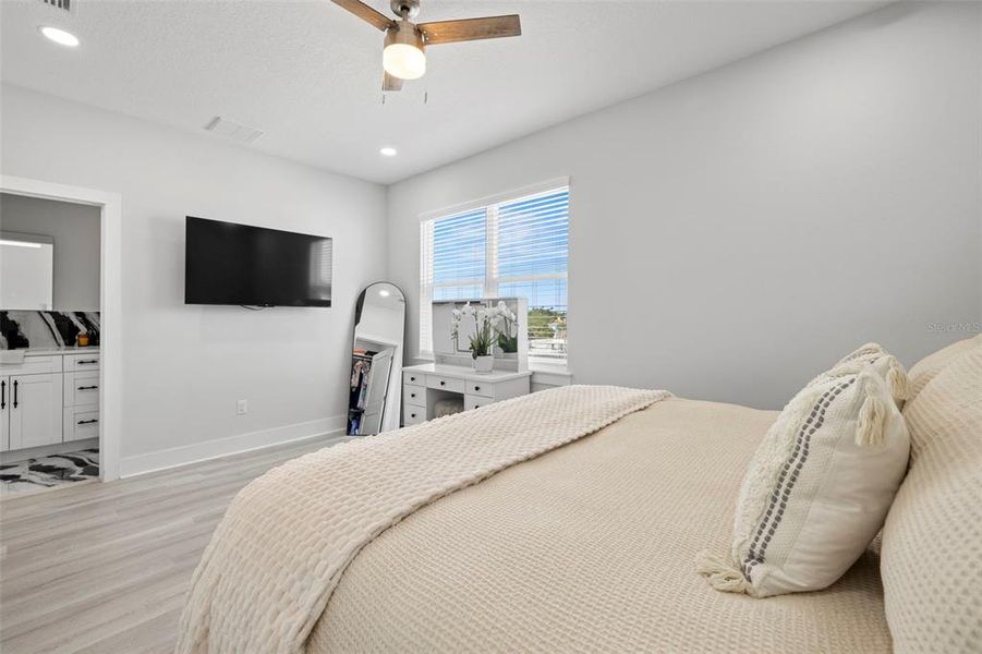 Furnished interior view inside a new home in , Tampa (Image 15).