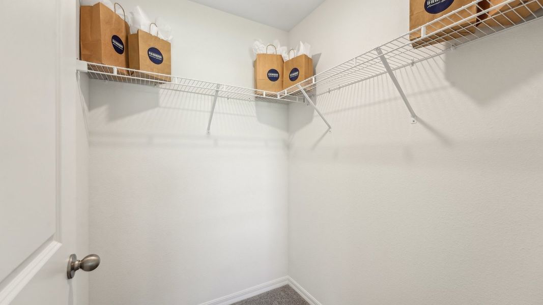 Representative unfurnished interior of a home built from the FREEPORT II by D.R. Horton in Sunset Hills, Summerfield (Image 21).