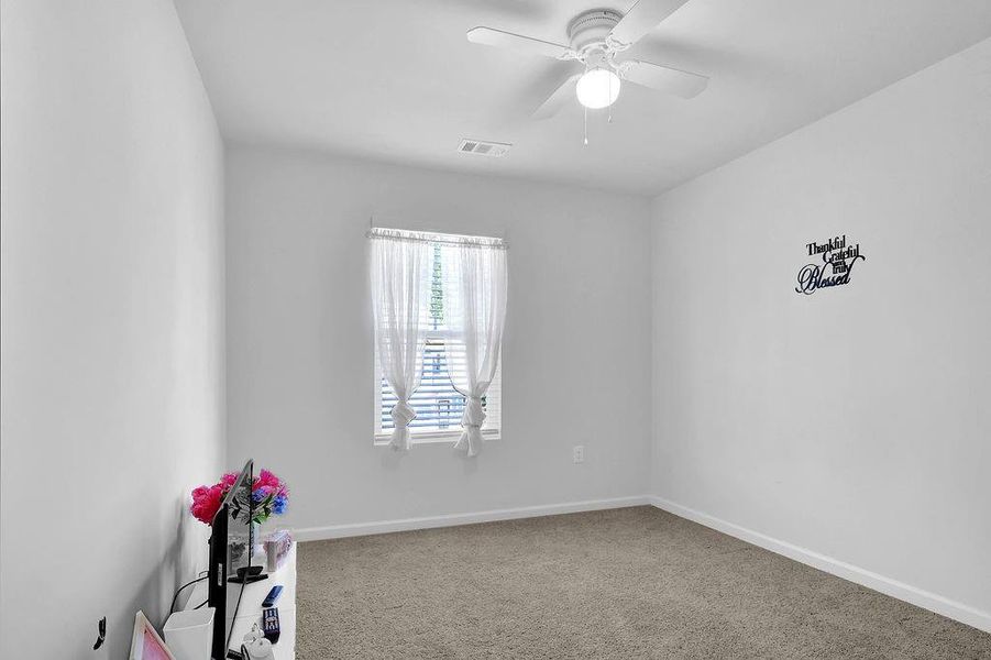 Spacious, unfurnished interior of a new home in Etowah Preserve, Dawsonville (Image 20).