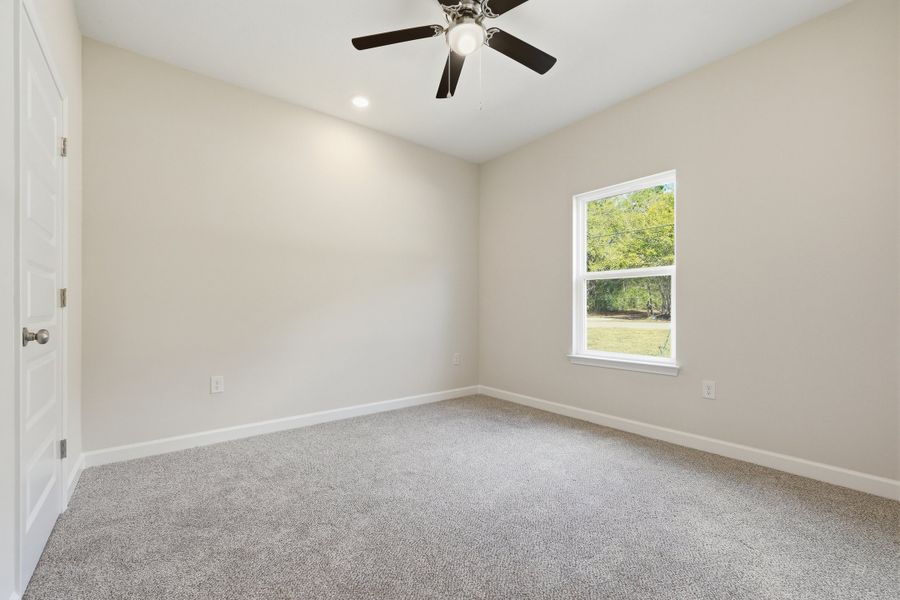 Spacious, unfurnished interior of a new home in , Crestview (Image 20).
