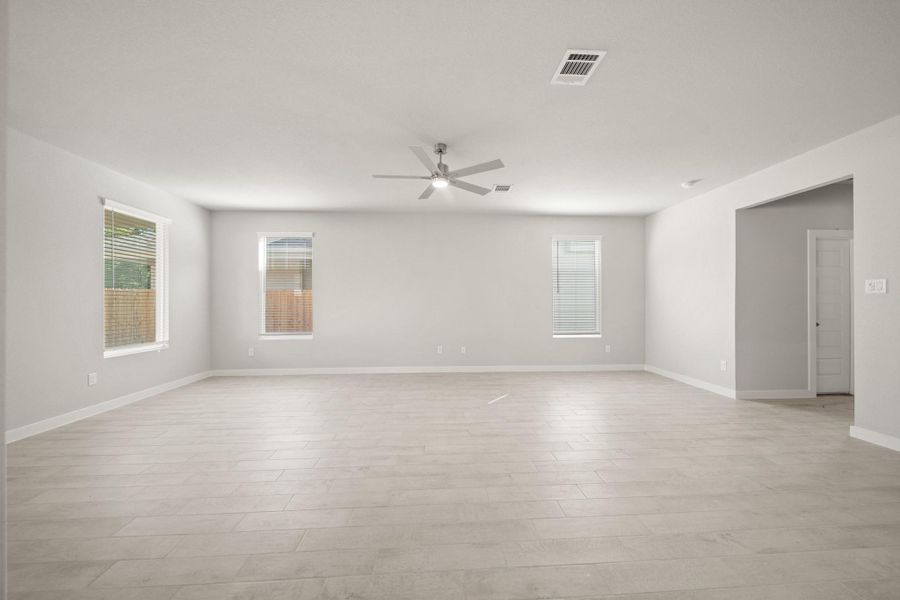 Spacious, unfurnished interior of a new home in Cypresswood Landing, Humble (Image 11). Spacious, unfurnished interior of a new home in Cypresswood Landing, Humble (Image 11).