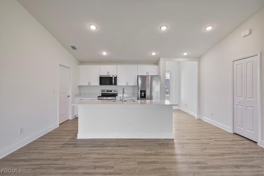 Furnished interior view inside a new home in Cape Coral, Cape Coral (Image 9).