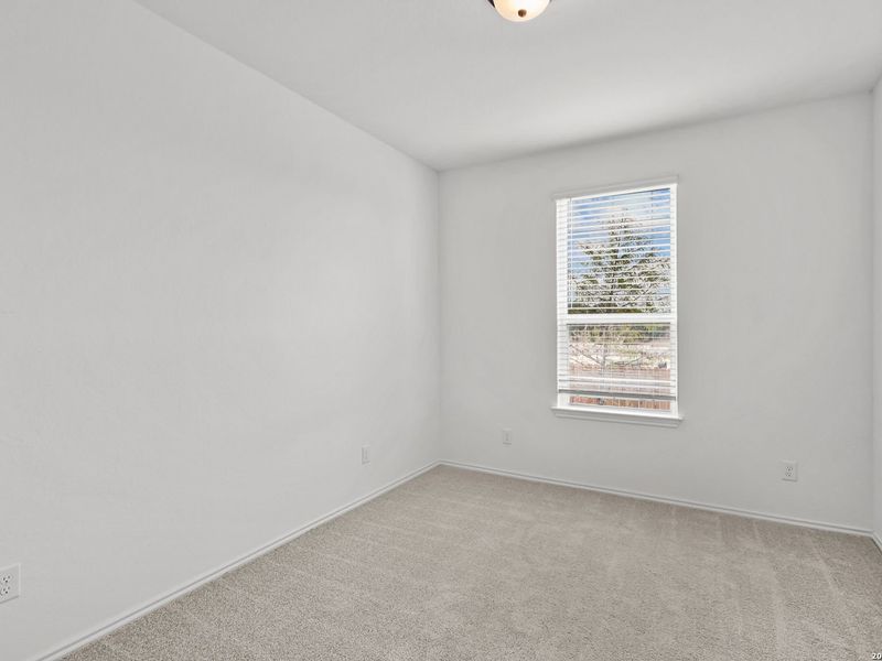 Spacious, unfurnished interior of a new home in Meadows at Oak Creek, San Antonio (Image 29).
