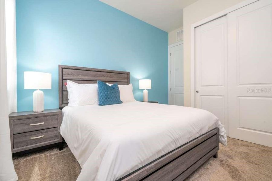 Furnished interior view inside a new home in , Kissimmee (Image 9).