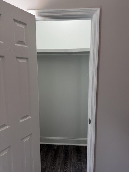 Spacious, unfurnished interior of a new home in , Walterboro (Image 19).