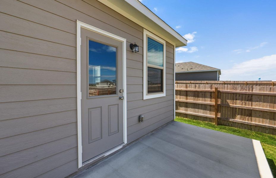 Exterior details and patio area of a home in Sonterra, Jarrell (Image 19).