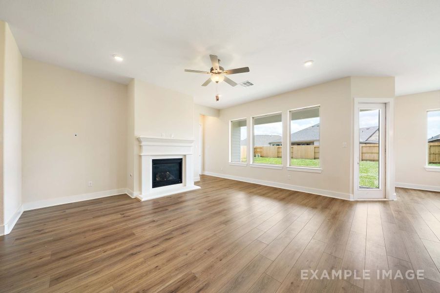 Representative unfurnished interior of a home built from the The Diana by Davidson Homes LLC in Lago Mar, Texas City (Image 30).