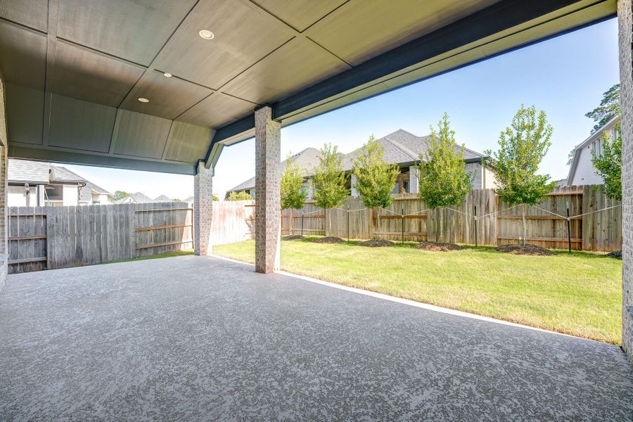Exterior details and patio area of a home in Audubon 60′, Magnolia (Image 29). Exterior details and patio area of a home in Audubon 60′, Magnolia (Image 29).