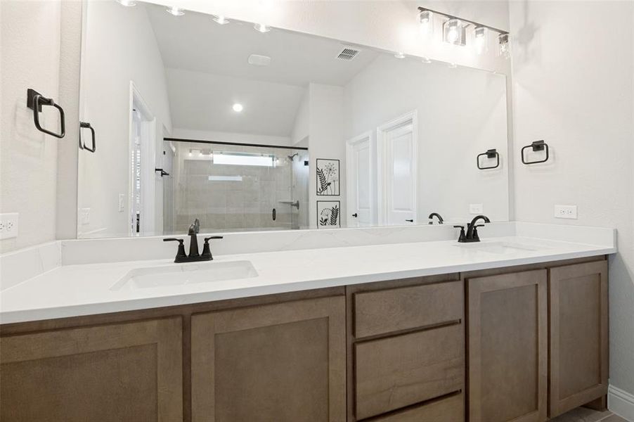 Furnished interior view inside a new home in , Waxahachie (Image 23).