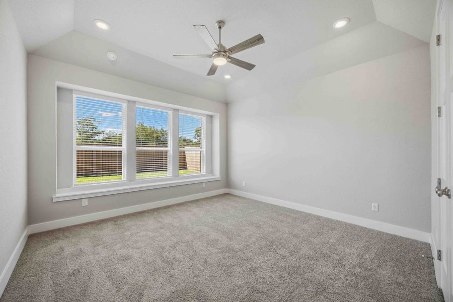 Spacious, unfurnished interior of a new home in Ellwood, Iowa Colony (Image 23). Spacious, unfurnished interior of a new home in Ellwood, Iowa Colony (Image 23).