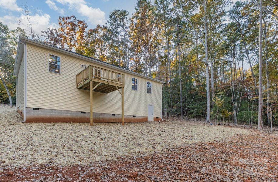 Exterior details and patio area of a home in , Mount Gilead (Image 4).