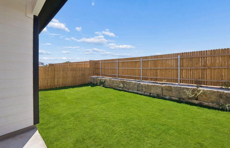 Exterior details and patio area of a home in Skyview, Belton (Image 23).
