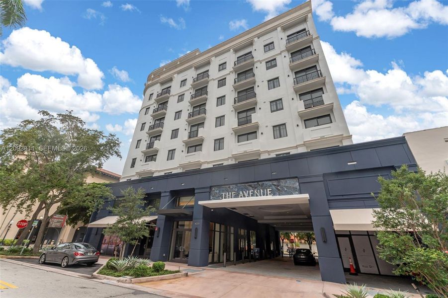 Condo located in Coral Gables, FL showcasing its design and architecture (Image 29).