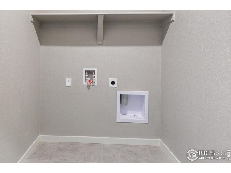 Spacious, unfurnished interior of a new home in Tailholt, Severance (Image 17).