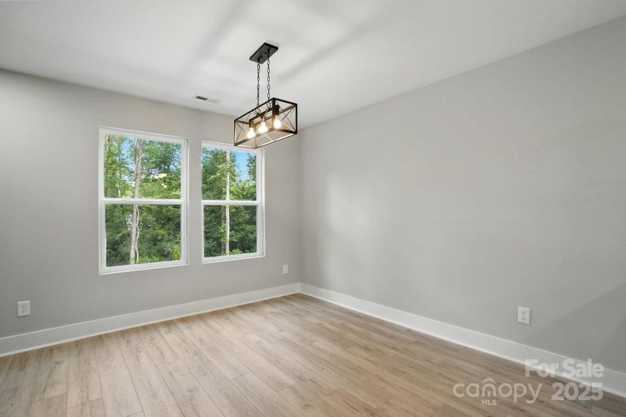 Dining Area Dining Area