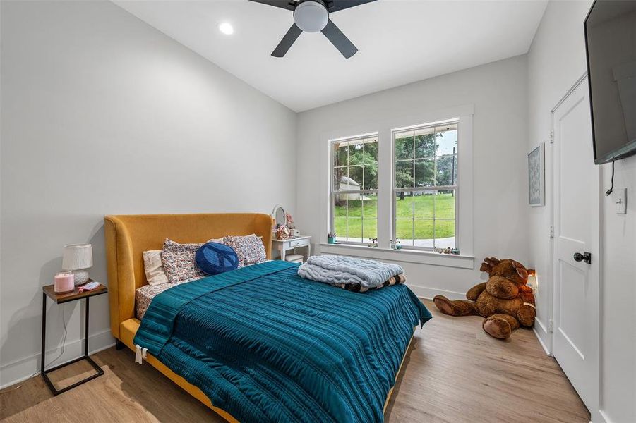 Furnished interior view inside a new home in , Tyler (Image 14).