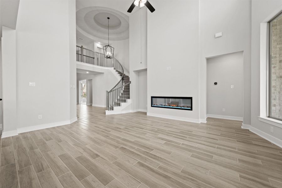 Representative image. Features, specifications, selections and colors may vary. Representative image. Features, specifications, selections and colors may vary.