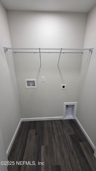 Spacious, unfurnished interior of a new home in , Jacksonville (Image 42).