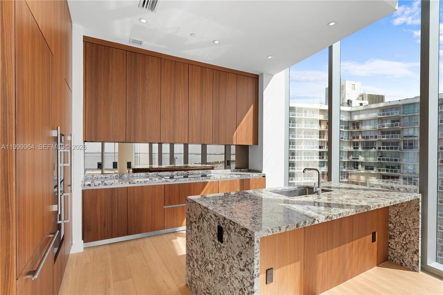 Image 36 of a home in .