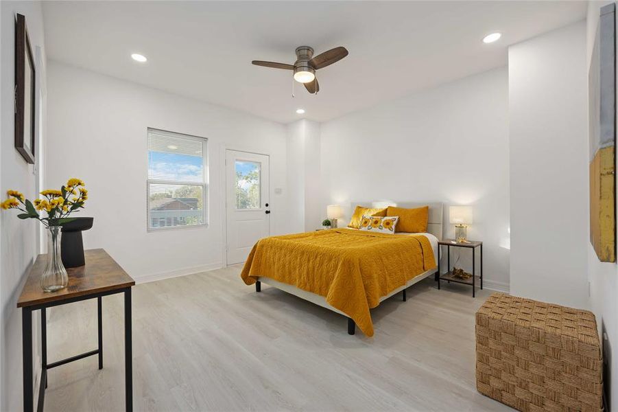 Great size primary bedroom with balcony