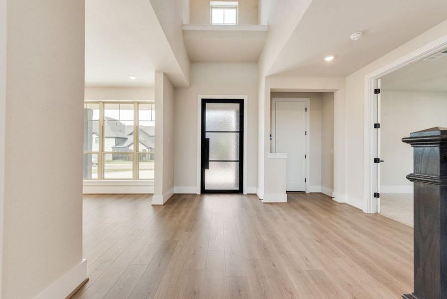 Spacious, unfurnished interior of a new home in Park Place, Prosper (Image 22). Spacious, unfurnished interior of a new home in Park Place, Prosper (Image 22).