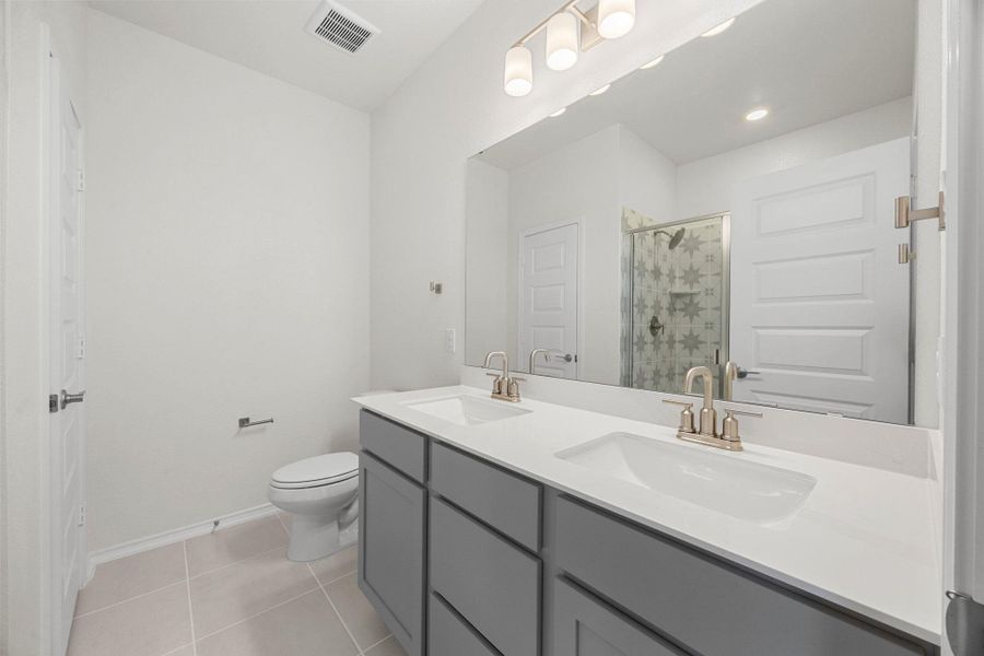 Furnished interior view inside a new home in Salerno - Heritage Collection, Round Rock (Image 10).